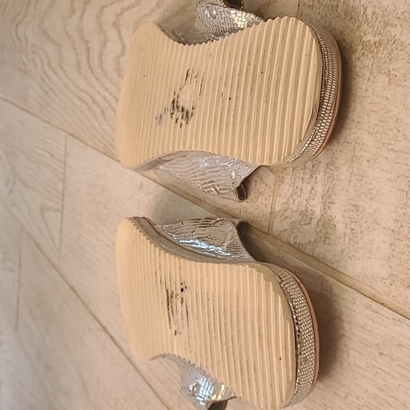 Matisse Silver BLING Leather Sandals in a Size 10! VGUC! - Picture 7 of 7